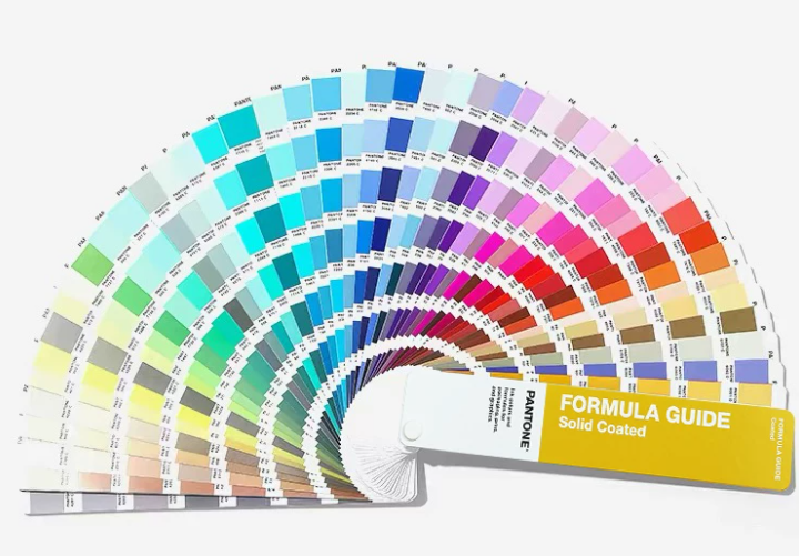 展开的潘通Formula Guide Solid Coated涂布纸色卡